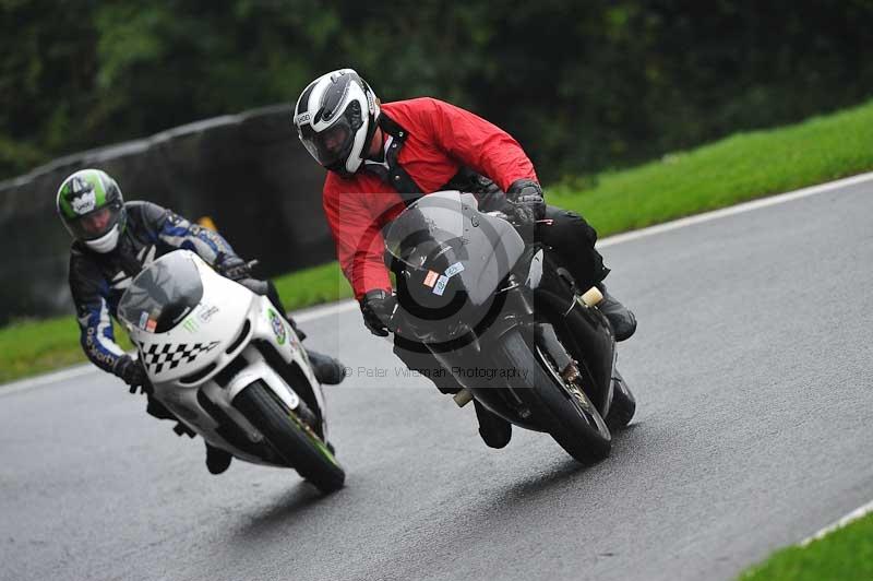 Motorcycle action photographs;Trackday digital images;cadwell;cadwell park photographs;event digital images;eventdigitalimages;motor racing louth lincolnshire;no limits trackdays;peter wileman photography;trackday;trackday photos