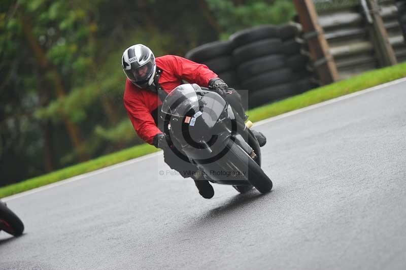 Motorcycle action photographs;Trackday digital images;cadwell;cadwell park photographs;event digital images;eventdigitalimages;motor racing louth lincolnshire;no limits trackdays;peter wileman photography;trackday;trackday photos