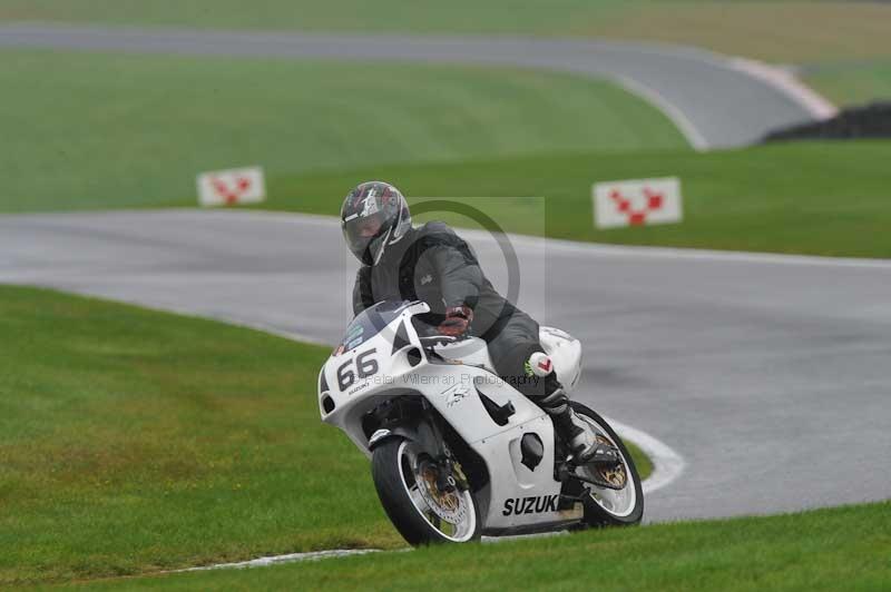 Motorcycle action photographs;Trackday digital images;cadwell;cadwell park photographs;event digital images;eventdigitalimages;motor racing louth lincolnshire;no limits trackdays;peter wileman photography;trackday;trackday photos