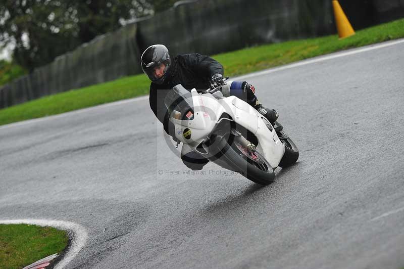 Motorcycle action photographs;Trackday digital images;cadwell;cadwell park photographs;event digital images;eventdigitalimages;motor racing louth lincolnshire;no limits trackdays;peter wileman photography;trackday;trackday photos