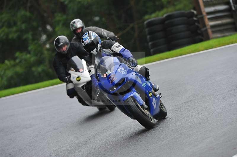 Motorcycle action photographs;Trackday digital images;cadwell;cadwell park photographs;event digital images;eventdigitalimages;motor racing louth lincolnshire;no limits trackdays;peter wileman photography;trackday;trackday photos