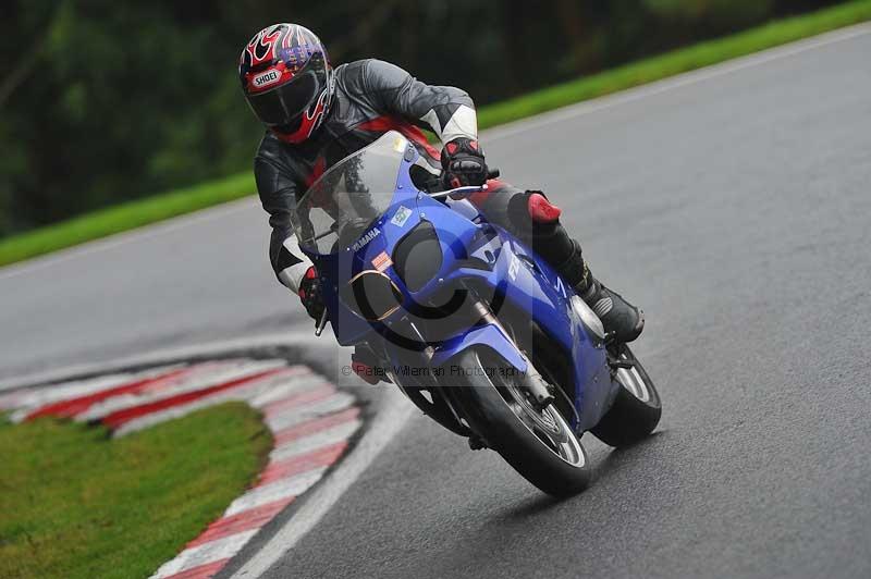 Motorcycle action photographs;Trackday digital images;cadwell;cadwell park photographs;event digital images;eventdigitalimages;motor racing louth lincolnshire;no limits trackdays;peter wileman photography;trackday;trackday photos