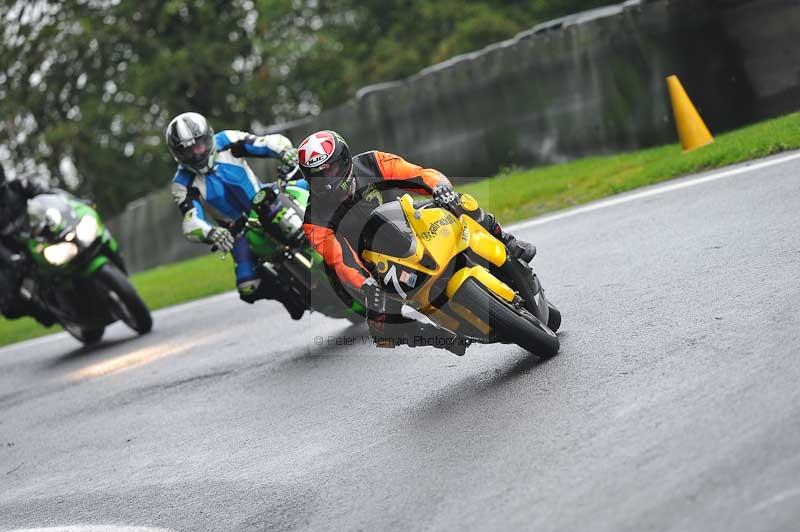 Motorcycle action photographs;Trackday digital images;cadwell;cadwell park photographs;event digital images;eventdigitalimages;motor racing louth lincolnshire;no limits trackdays;peter wileman photography;trackday;trackday photos