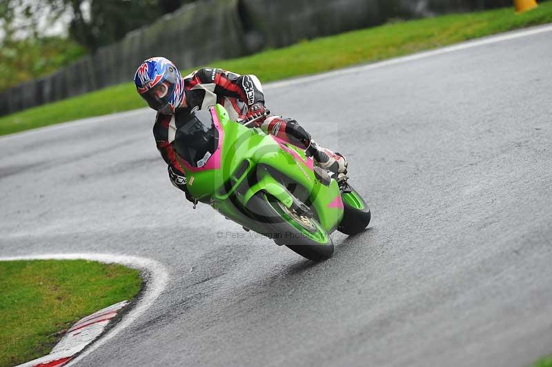 Motorcycle action photographs;Trackday digital images;cadwell;cadwell park photographs;event digital images;eventdigitalimages;motor racing louth lincolnshire;no limits trackdays;peter wileman photography;trackday;trackday photos