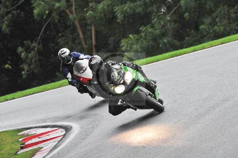 Motorcycle action photographs;Trackday digital images;cadwell;cadwell park photographs;event digital images;eventdigitalimages;motor racing louth lincolnshire;no limits trackdays;peter wileman photography;trackday;trackday photos