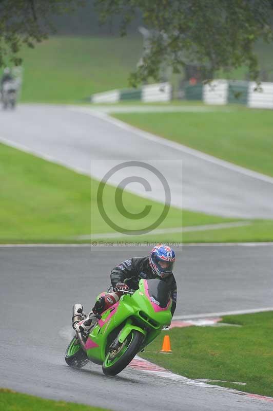 Motorcycle action photographs;Trackday digital images;cadwell;cadwell park photographs;event digital images;eventdigitalimages;motor racing louth lincolnshire;no limits trackdays;peter wileman photography;trackday;trackday photos