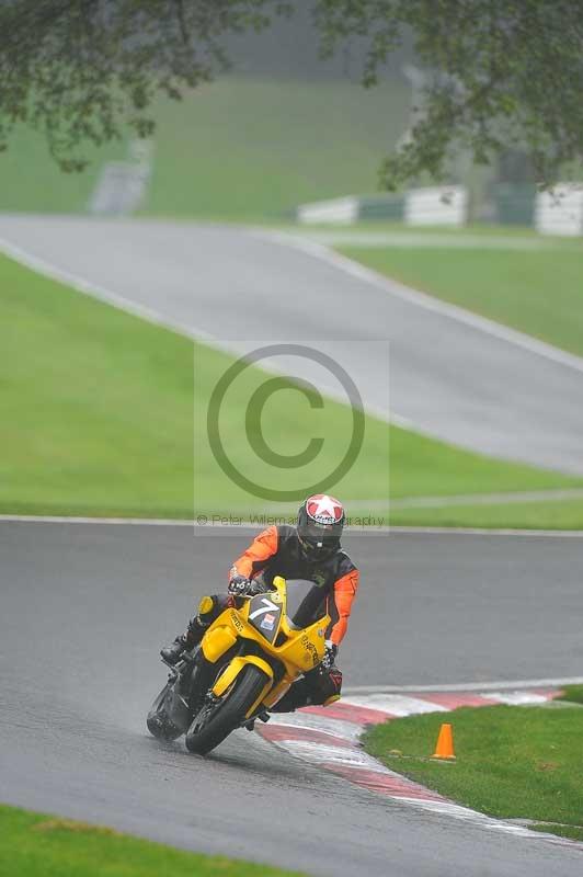 Motorcycle action photographs;Trackday digital images;cadwell;cadwell park photographs;event digital images;eventdigitalimages;motor racing louth lincolnshire;no limits trackdays;peter wileman photography;trackday;trackday photos