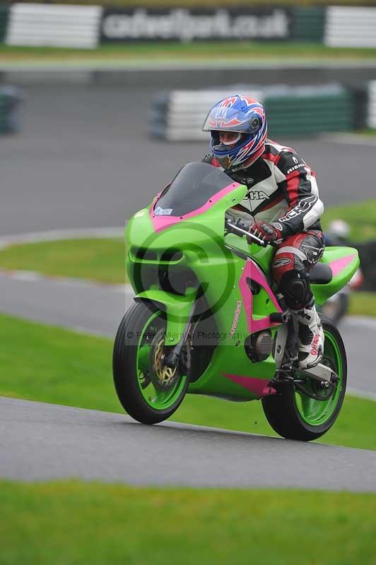 Motorcycle action photographs;Trackday digital images;cadwell;cadwell park photographs;event digital images;eventdigitalimages;motor racing louth lincolnshire;no limits trackdays;peter wileman photography;trackday;trackday photos