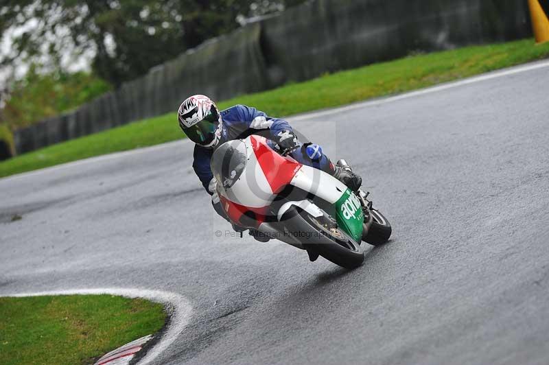 Motorcycle action photographs;Trackday digital images;cadwell;cadwell park photographs;event digital images;eventdigitalimages;motor racing louth lincolnshire;no limits trackdays;peter wileman photography;trackday;trackday photos