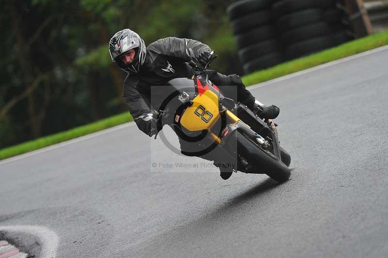 Motorcycle action photographs;Trackday digital images;cadwell;cadwell park photographs;event digital images;eventdigitalimages;motor racing louth lincolnshire;no limits trackdays;peter wileman photography;trackday;trackday photos