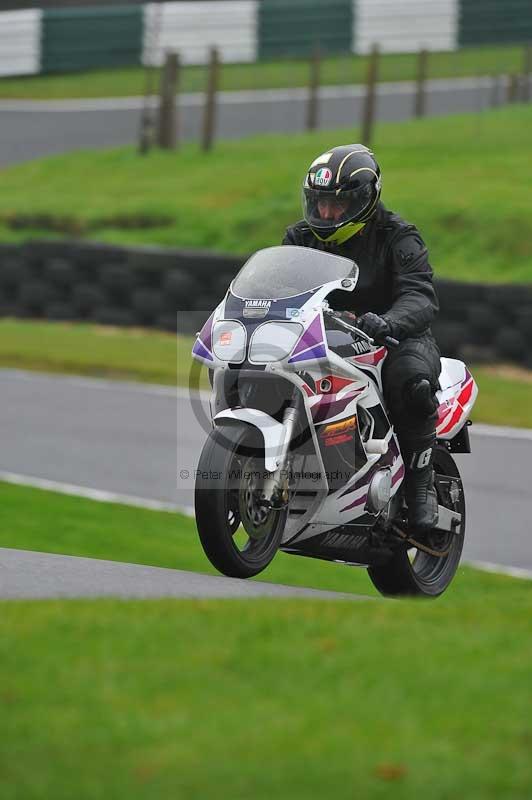 Motorcycle action photographs;Trackday digital images;cadwell;cadwell park photographs;event digital images;eventdigitalimages;motor racing louth lincolnshire;no limits trackdays;peter wileman photography;trackday;trackday photos