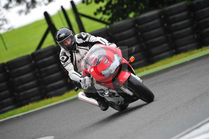 Motorcycle action photographs;Trackday digital images;cadwell;cadwell park photographs;event digital images;eventdigitalimages;motor racing louth lincolnshire;no limits trackdays;peter wileman photography;trackday;trackday photos