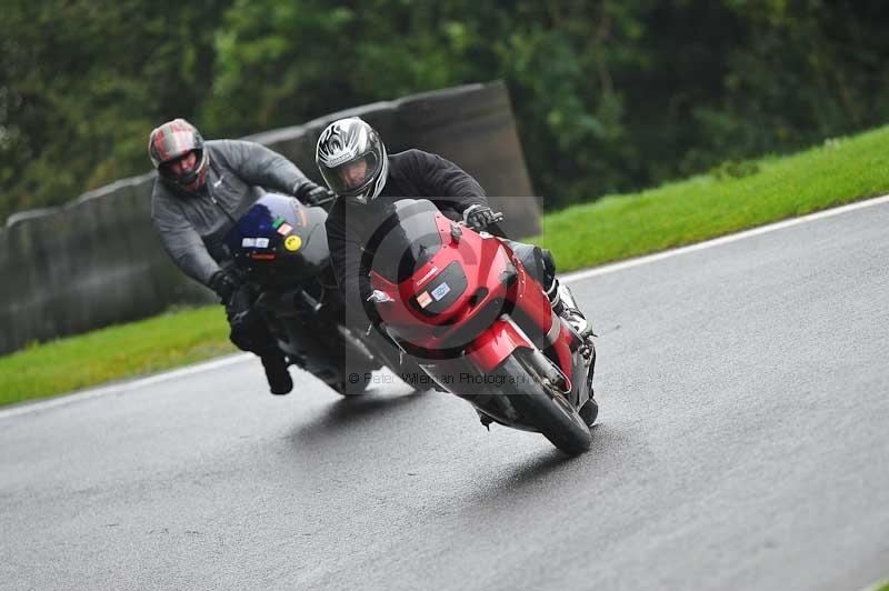 Motorcycle action photographs;Trackday digital images;cadwell;cadwell park photographs;event digital images;eventdigitalimages;motor racing louth lincolnshire;no limits trackdays;peter wileman photography;trackday;trackday photos
