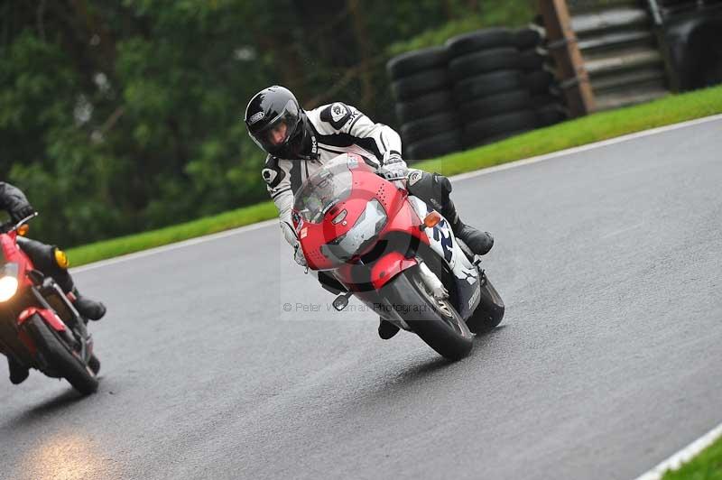 Motorcycle action photographs;Trackday digital images;cadwell;cadwell park photographs;event digital images;eventdigitalimages;motor racing louth lincolnshire;no limits trackdays;peter wileman photography;trackday;trackday photos