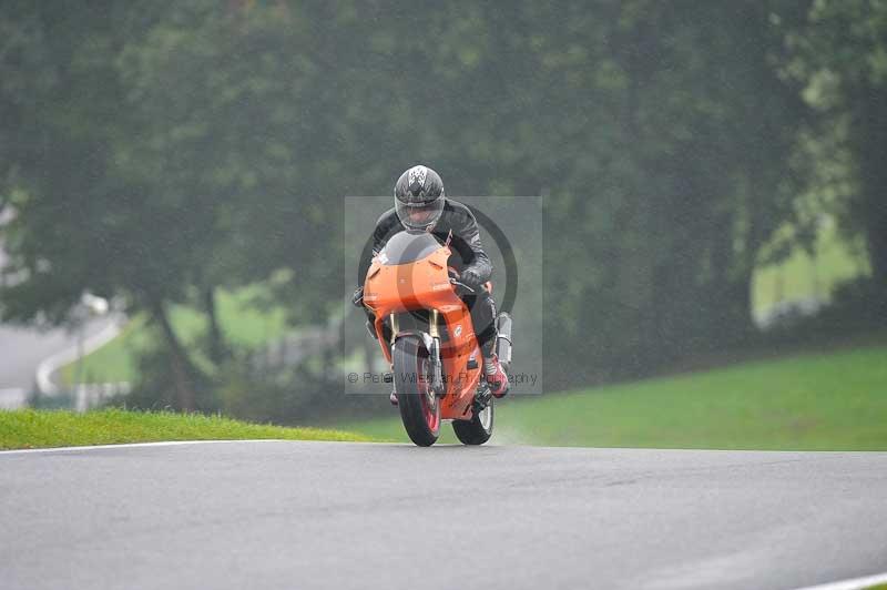 Motorcycle action photographs;Trackday digital images;cadwell;cadwell park photographs;event digital images;eventdigitalimages;motor racing louth lincolnshire;no limits trackdays;peter wileman photography;trackday;trackday photos
