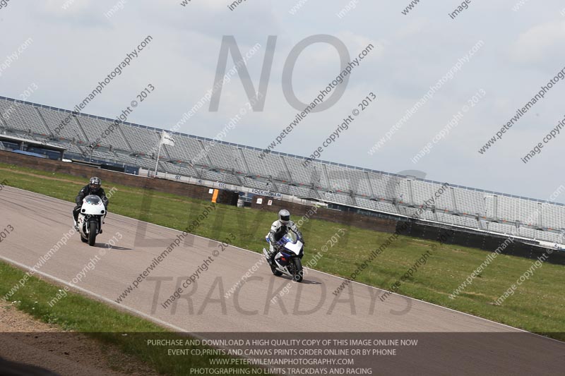 Rockingham no limits trackday;enduro digital images;event digital images;eventdigitalimages;no limits trackdays;peter wileman photography;racing digital images;rockingham raceway northamptonshire;rockingham trackday photographs;trackday digital images;trackday photos