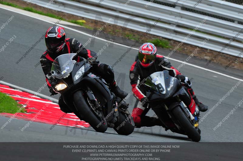 enduro digital images;event digital images;eventdigitalimages;no limits trackdays;oulton no limits trackday;oulton park cheshire;oulton trackday photographs;peter wileman photography;racing digital images;trackday digital images;trackday photos