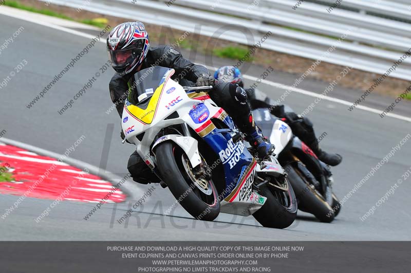 enduro digital images;event digital images;eventdigitalimages;no limits trackdays;oulton no limits trackday;oulton park cheshire;oulton trackday photographs;peter wileman photography;racing digital images;trackday digital images;trackday photos