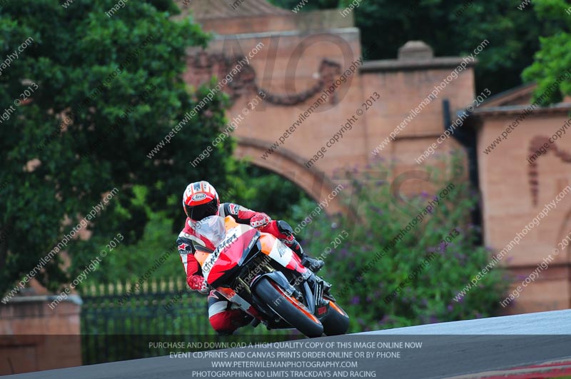 enduro digital images;event digital images;eventdigitalimages;no limits trackdays;oulton no limits trackday;oulton park cheshire;oulton trackday photographs;peter wileman photography;racing digital images;trackday digital images;trackday photos