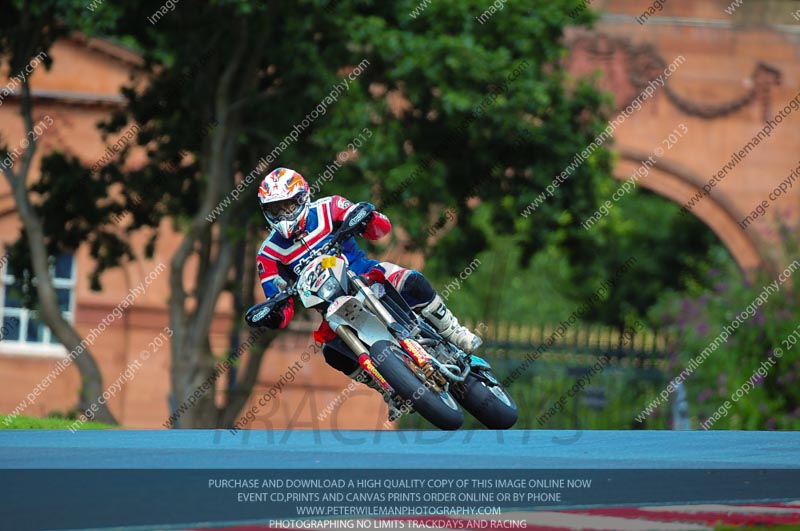 enduro digital images;event digital images;eventdigitalimages;no limits trackdays;oulton no limits trackday;oulton park cheshire;oulton trackday photographs;peter wileman photography;racing digital images;trackday digital images;trackday photos