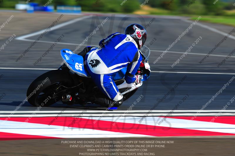 anglesey photographs;bedford no limits trackday;bedford trackday photographs;enduro digital images;event digital images;eventdigitalimages;no limits trackdays;peter wileman photography;racing digital images;trac mon;trackday digital images;trackday photos;ty croes