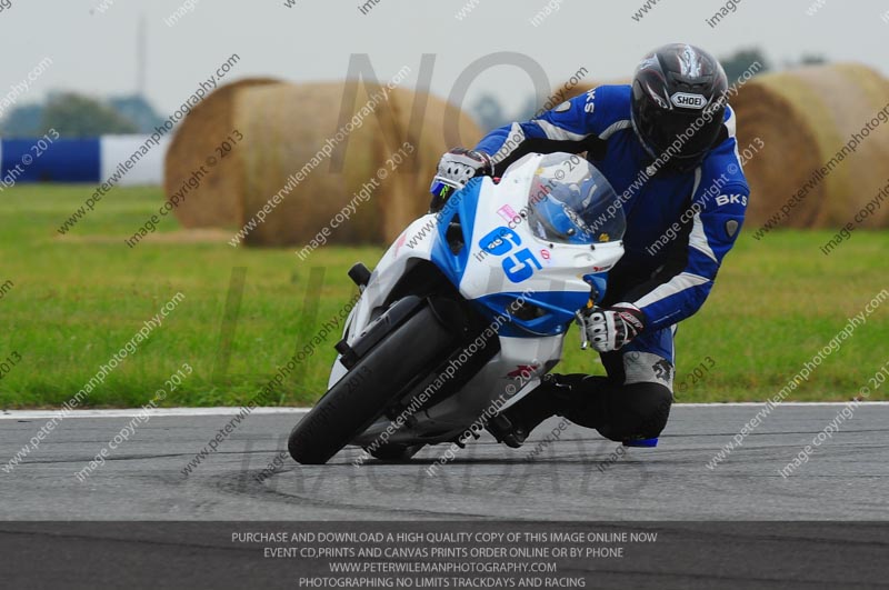 anglesey photographs;bedford no limits trackday;bedford trackday photographs;enduro digital images;event digital images;eventdigitalimages;no limits trackdays;peter wileman photography;racing digital images;trac mon;trackday digital images;trackday photos;ty croes