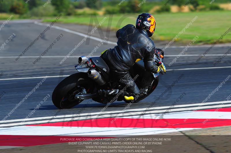anglesey photographs;bedford no limits trackday;bedford trackday photographs;enduro digital images;event digital images;eventdigitalimages;no limits trackdays;peter wileman photography;racing digital images;trac mon;trackday digital images;trackday photos;ty croes