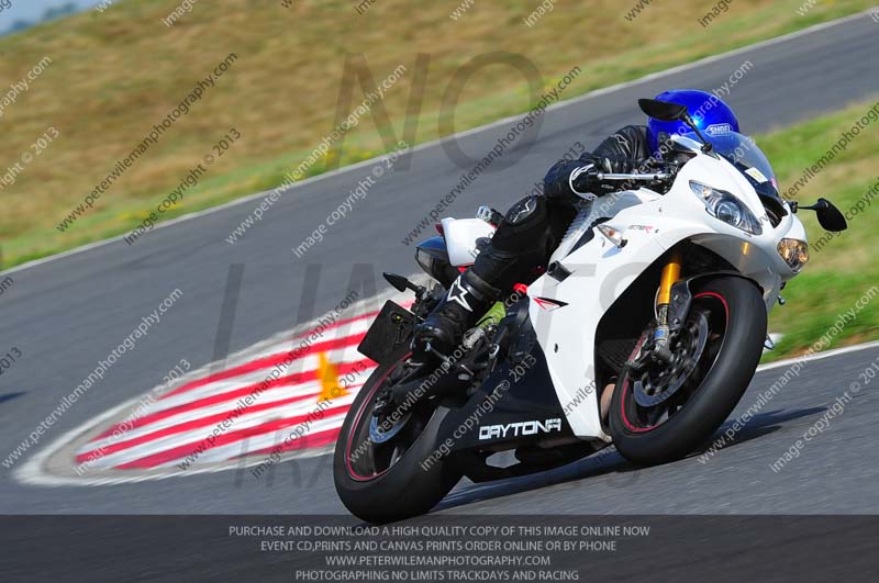 anglesey photographs;bedford no limits trackday;bedford trackday photographs;enduro digital images;event digital images;eventdigitalimages;no limits trackdays;peter wileman photography;racing digital images;trac mon;trackday digital images;trackday photos;ty croes