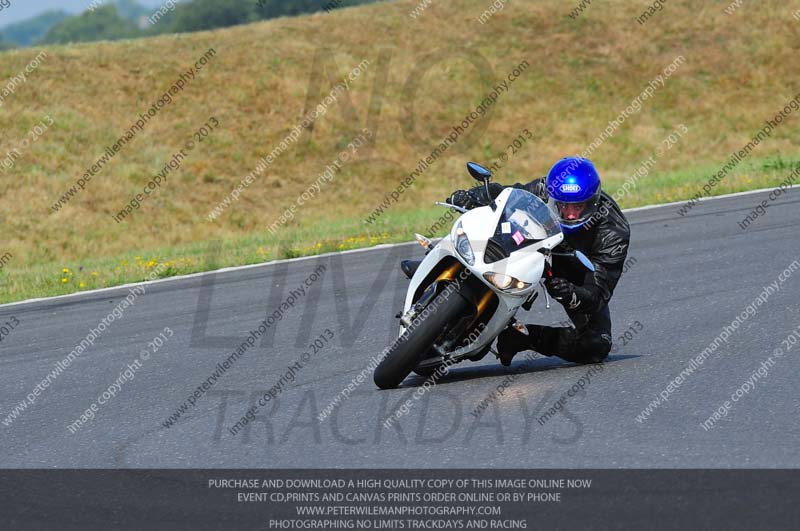 anglesey photographs;bedford no limits trackday;bedford trackday photographs;enduro digital images;event digital images;eventdigitalimages;no limits trackdays;peter wileman photography;racing digital images;trac mon;trackday digital images;trackday photos;ty croes