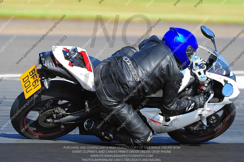 anglesey photographs;bedford no limits trackday;bedford trackday photographs;enduro digital images;event digital images;eventdigitalimages;no limits trackdays;peter wileman photography;racing digital images;trac mon;trackday digital images;trackday photos;ty croes