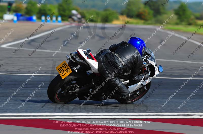 anglesey photographs;bedford no limits trackday;bedford trackday photographs;enduro digital images;event digital images;eventdigitalimages;no limits trackdays;peter wileman photography;racing digital images;trac mon;trackday digital images;trackday photos;ty croes