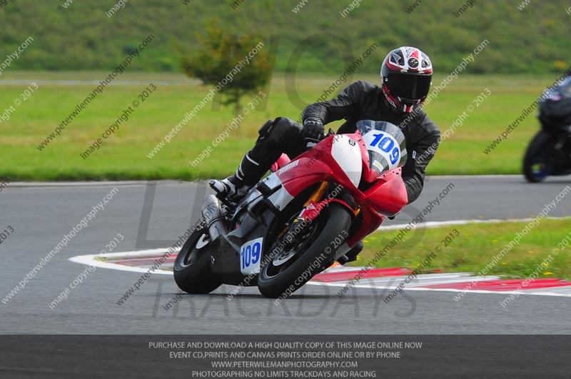 anglesey photographs;bedford no limits trackday;bedford trackday photographs;enduro digital images;event digital images;eventdigitalimages;no limits trackdays;peter wileman photography;racing digital images;trac mon;trackday digital images;trackday photos;ty croes