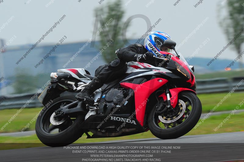 anglesey photographs;bedford no limits trackday;bedford trackday photographs;enduro digital images;event digital images;eventdigitalimages;no limits trackdays;peter wileman photography;racing digital images;trac mon;trackday digital images;trackday photos;ty croes