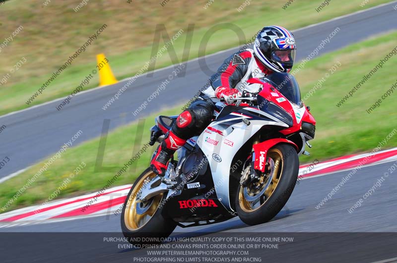anglesey photographs;bedford no limits trackday;bedford trackday photographs;enduro digital images;event digital images;eventdigitalimages;no limits trackdays;peter wileman photography;racing digital images;trac mon;trackday digital images;trackday photos;ty croes