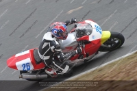 enduro-digital-images;event-digital-images;eventdigitalimages;no-limits-trackdays;oulton-no-limits-trackday;oulton-park-cheshire;oulton-trackday-photographs;peter-wileman-photography;racing-digital-images;trackday-digital-images;trackday-photos