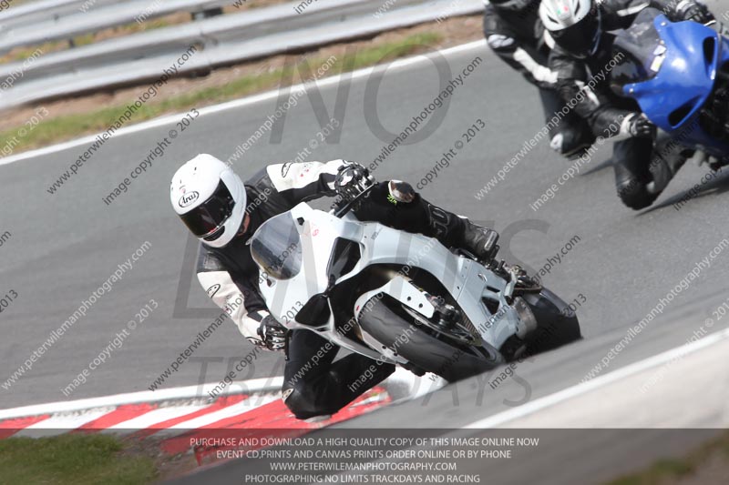 enduro digital images;event digital images;eventdigitalimages;no limits trackdays;oulton no limits trackday;oulton park cheshire;oulton trackday photographs;peter wileman photography;racing digital images;trackday digital images;trackday photos