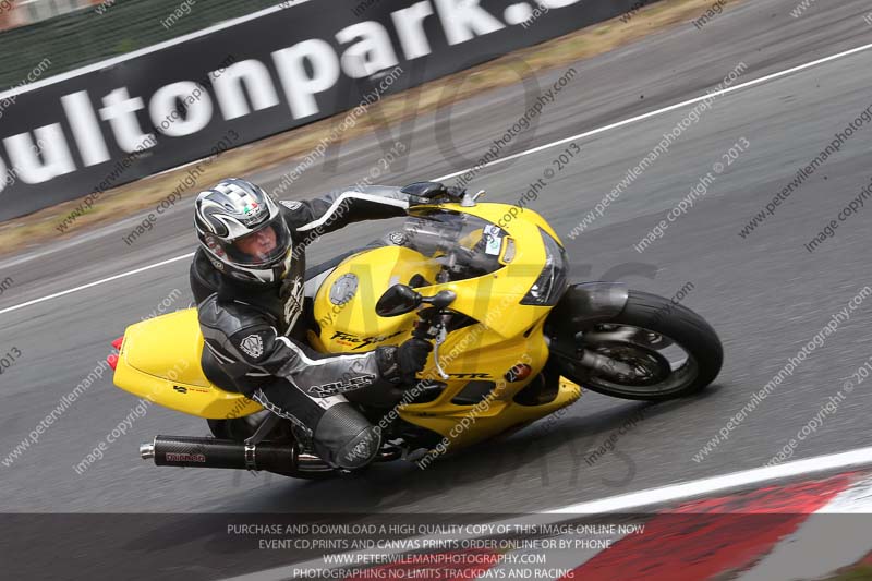 enduro digital images;event digital images;eventdigitalimages;no limits trackdays;oulton no limits trackday;oulton park cheshire;oulton trackday photographs;peter wileman photography;racing digital images;trackday digital images;trackday photos