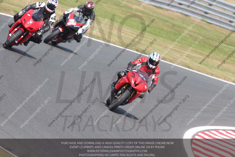 enduro digital images;event digital images;eventdigitalimages;no limits trackdays;oulton no limits trackday;oulton park cheshire;oulton trackday photographs;peter wileman photography;racing digital images;trackday digital images;trackday photos