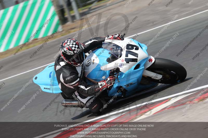 enduro digital images;event digital images;eventdigitalimages;no limits trackdays;oulton no limits trackday;oulton park cheshire;oulton trackday photographs;peter wileman photography;racing digital images;trackday digital images;trackday photos