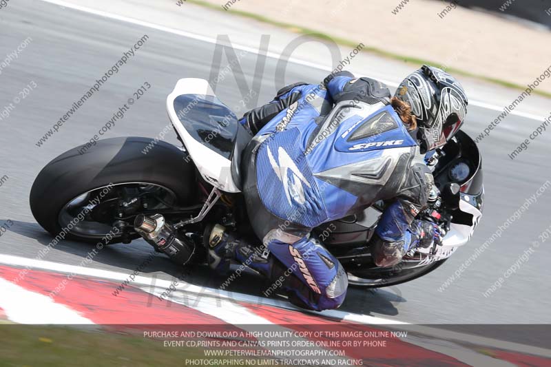 enduro digital images;event digital images;eventdigitalimages;no limits trackdays;oulton no limits trackday;oulton park cheshire;oulton trackday photographs;peter wileman photography;racing digital images;trackday digital images;trackday photos