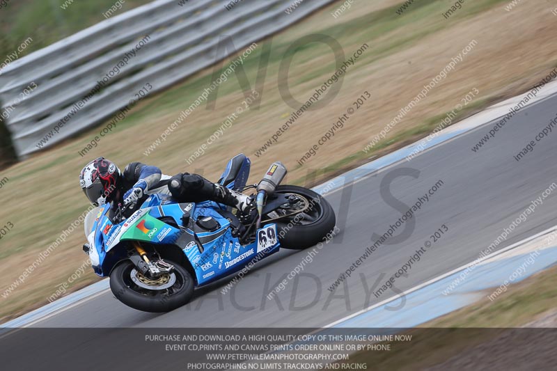 donington no limits trackday;donington park photographs;donington trackday photographs;no limits trackdays;peter wileman photography;trackday digital images;trackday photos