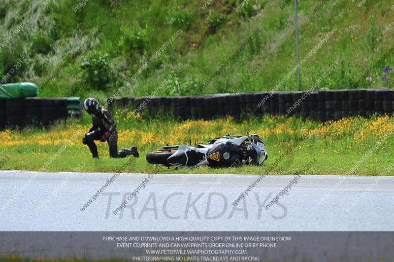 enduro digital images;event digital images;eventdigitalimages;mallory park;mallory park photographs;mallory park trackday;mallory park trackday photographs;no limits trackdays;peter wileman photography;racing digital images;trackday digital images;trackday photos