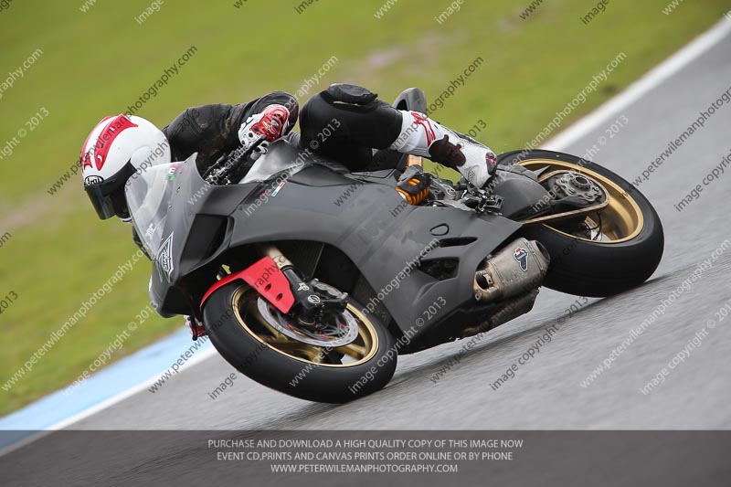 jerez;motorbikes;no limits;nov 2012;peter wileman photography;spain;trackday;trackday digital images