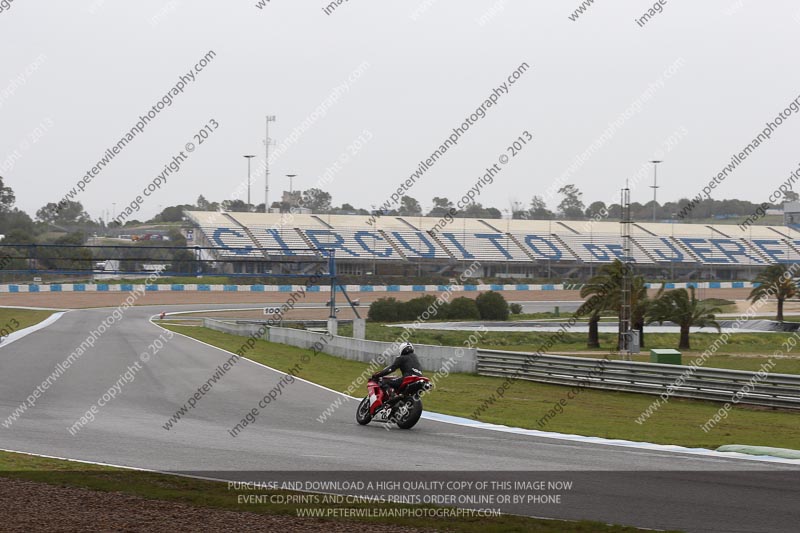 jerez;motorbikes;no limits;nov 2012;peter wileman photography;spain;trackday;trackday digital images