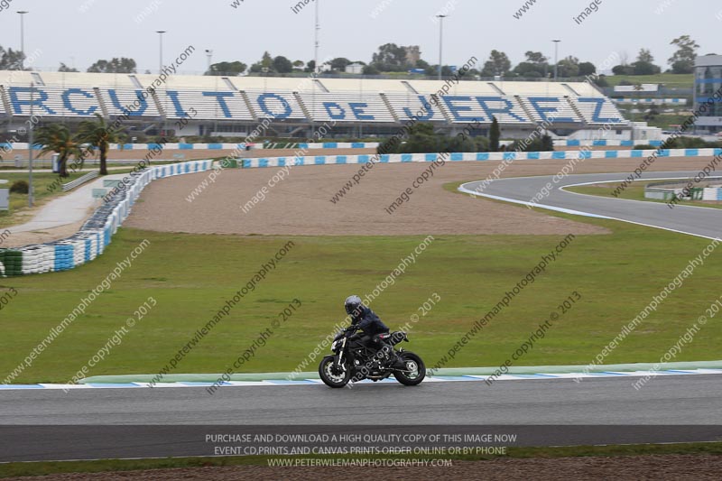 jerez;motorbikes;no limits;nov 2012;peter wileman photography;spain;trackday;trackday digital images