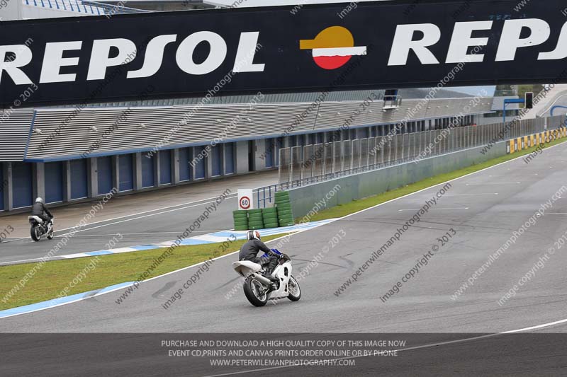 jerez;motorbikes;no limits;nov 2012;peter wileman photography;spain;trackday;trackday digital images