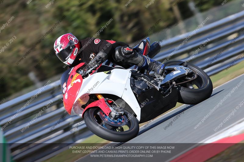 enduro digital images;event digital images;eventdigitalimages;no limits trackdays;oulton no limits trackday;oulton park cheshire;oulton trackday photographs;peter wileman photography;racing digital images;trackday digital images;trackday photos