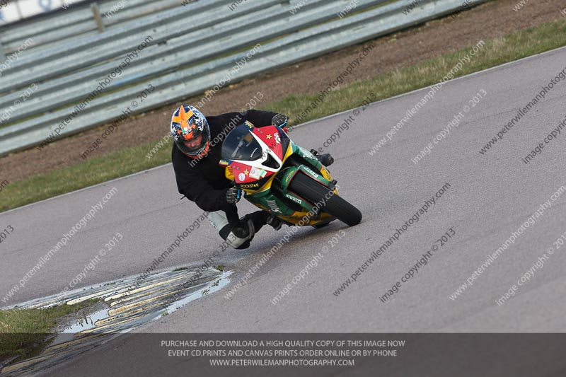 Rockingham no limits trackday;enduro digital images;event digital images;eventdigitalimages;no limits trackdays;peter wileman photography;racing digital images;rockingham raceway northamptonshire;rockingham trackday photographs;trackday digital images;trackday photos