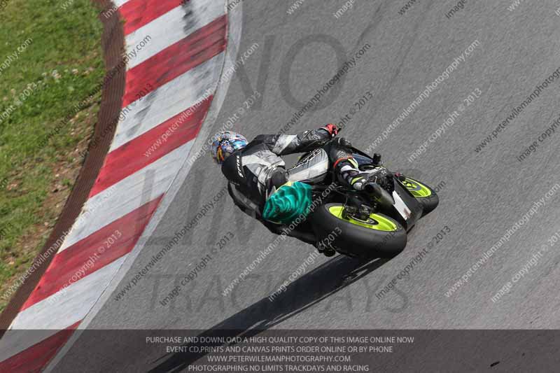 march 2010;motorbikes;no limits;peter wileman photography;portimao;portugal;trackday;trackday digital images