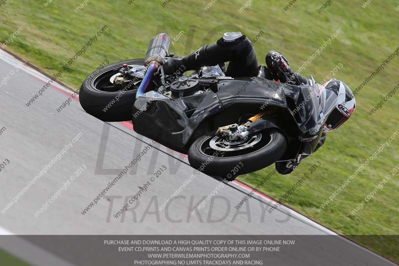 march 2010;motorbikes;no limits;peter wileman photography;portimao;portugal;trackday;trackday digital images